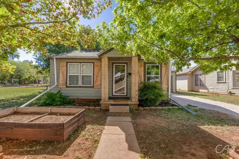 2957 S 3rd St, Abilene, TX 79605