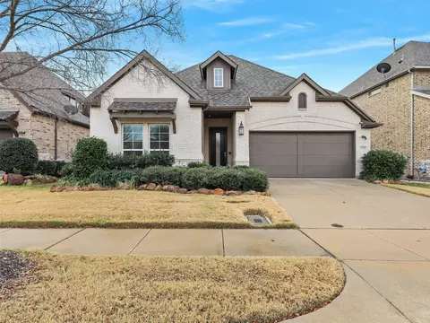2056 Remington Dr, Irving, TX 75063