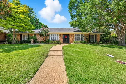 3904 Stonehenge Rd, Fort Worth, TX 76109