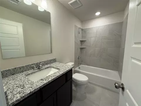 Bath - 11404 Celestial Ct, Lorena, TX 76655 photo 1 of 2