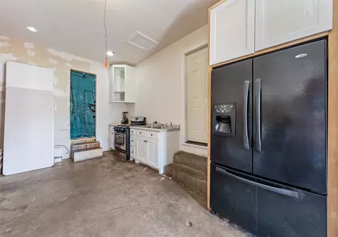 Kitchen - 3524 Live Oak Ave, Waco, TX 76708 photo 5 of 5