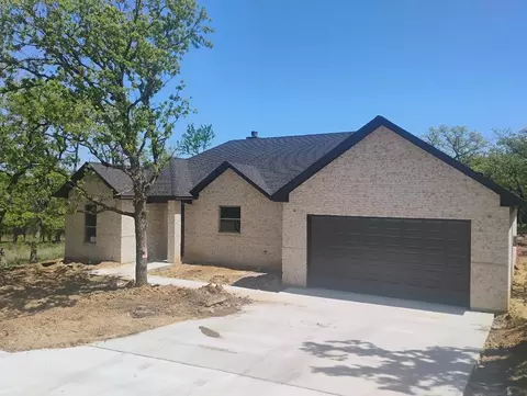 192 Johnston Ln, Runaway Bay, TX 76426