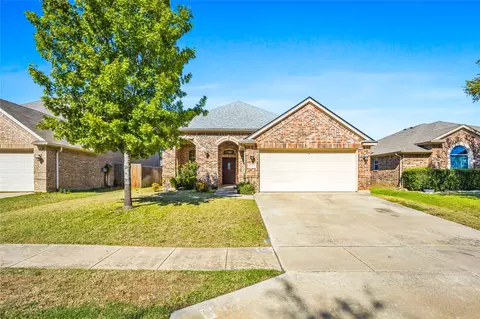 8129 Trinity Vista Trl, Hurst, TX 76053