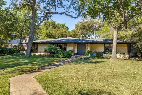 8231 Forest Hills Blvd, Dallas, TX 75218