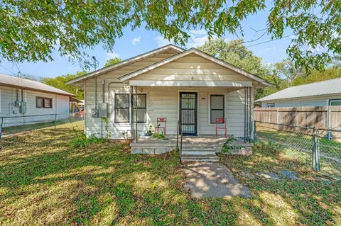 1115 E Pearl St, Stephenville, TX 76401