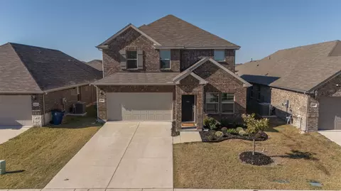 2360 Aspen Hill Dr, Forney, TX 75126