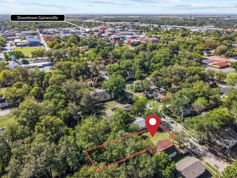 618 Moran St, Gainesville, TX 76240