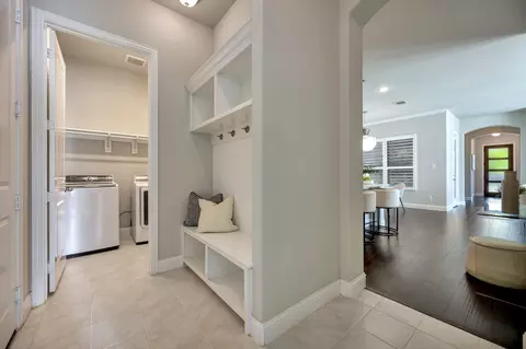 Entry Way - 319 Park Dr, Euless, TX 76040 photo 3 of 6