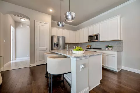 Kitchen - 319 Park Dr, Euless, TX 76040 photo 3 of 3
