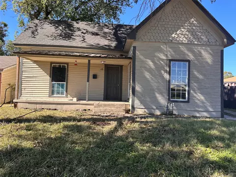 115 1st St, Terrell, TX 75160