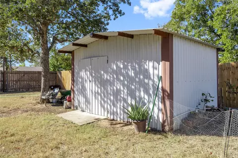 202 Poco St, Bangs, TX 76823 photo 31