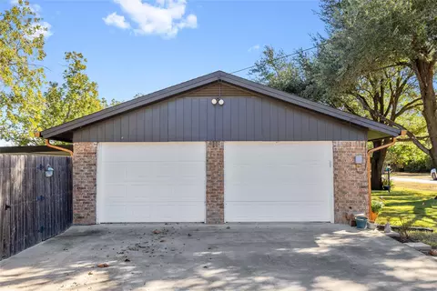 202 Poco St, Bangs, TX 76823 photo 38