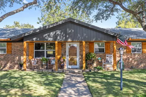 202 Poco St, Bangs, TX 76823 photo 2