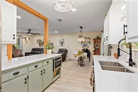 202 Poco St, Bangs, TX 76823 photo 9