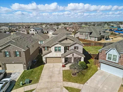 10213 Fox Grove Ct, Fort Worth, TX 76131