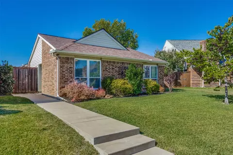 4243 Phoenix Dr, Carrollton, TX 75010