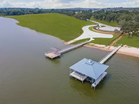 1548 Park St, Azle, TX 76020