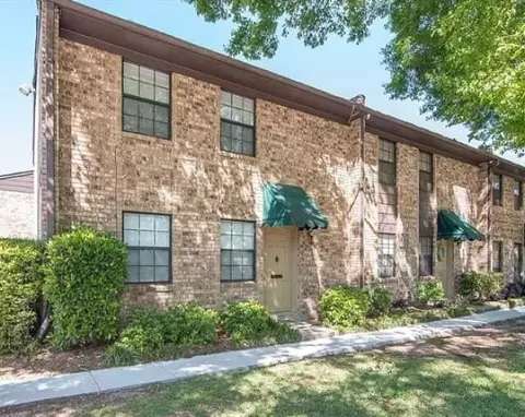 1820 E Kings Hwy #15, Shreveport, LA 71105
