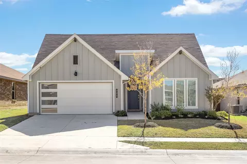 721 Breckenridge Park Dr, Alvarado, TX 76009