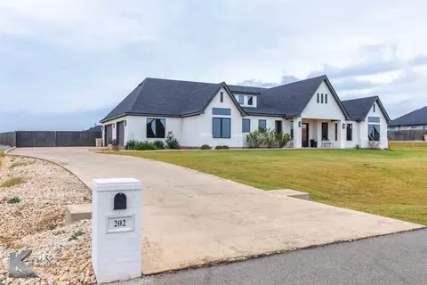 Exterior - 202 Spring Gap Ave, Abilene, TX 79606 photo 2 of 3