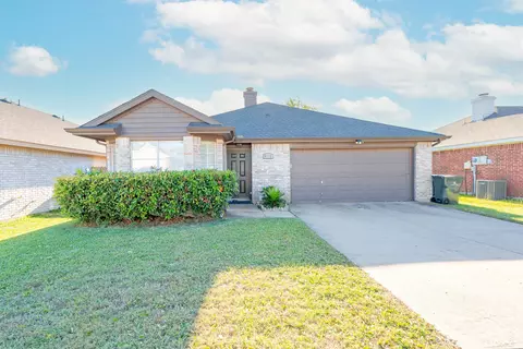 4713 Orchard Ridge Dr, Garland, TX 75043