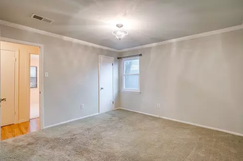 Bedroom - 856 Broadway Ave, Euless, TX 76040 photo 3 of 9