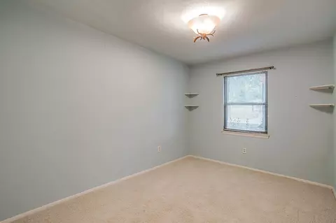 Bedroom - 856 Broadway Ave, Euless, TX 76040 photo 4 of 9