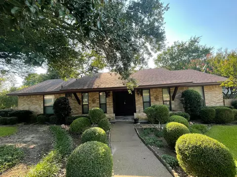 7421 Indian Ridge Trl, Dallas, TX 75232