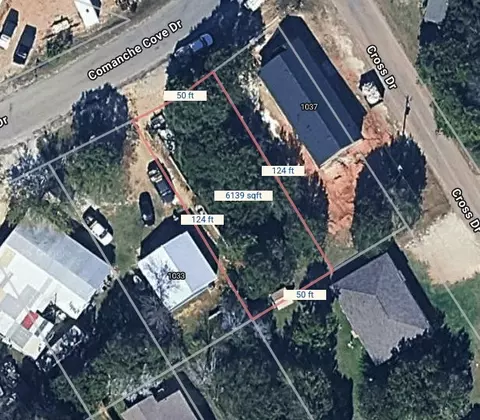 1035 Comanche Cove Dr, Granbury, TX 76048
