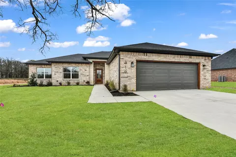 319 Rita Ridge Ct, Millsap, TX 76066