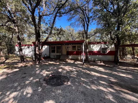 1498 Lynock Ln, Azle, TX 76020