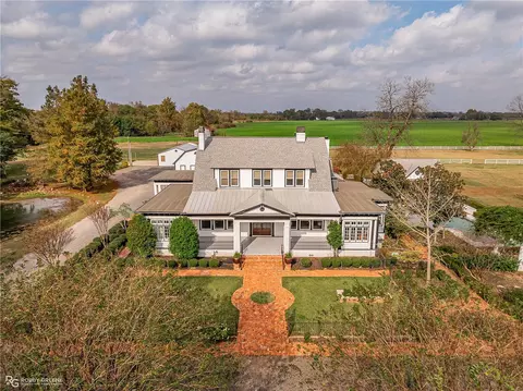 8265 Cornhusker Rd, Shreveport, LA 71107