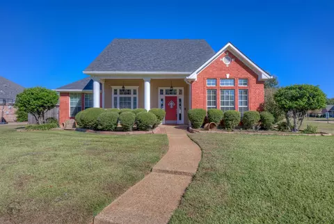 1984 Bayou Bend Dr, Bossier City, LA 71111