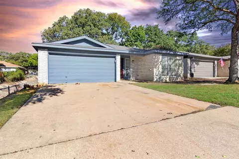 1122 Glen Creek Dr, Mansfield, TX 76063