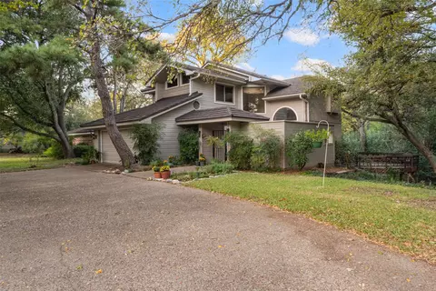 3825 N 30th St, Waco, TX 76708