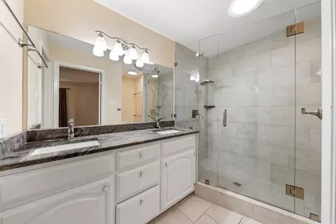 Bath - 3825 N 30th St, Waco, TX 76708 photo 1 of 4