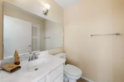 Bath - 3825 N 30th St, Waco, TX 76708 photo 4 of 4
