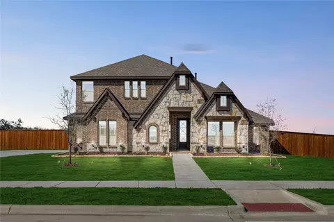 315 Spring Cir, Red Oak, TX 75154