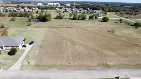 1044 Canyon Lake Rd, Wills Point, TX 75169