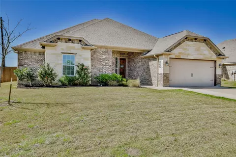 201 Bayless Ave, Godley, TX 76044