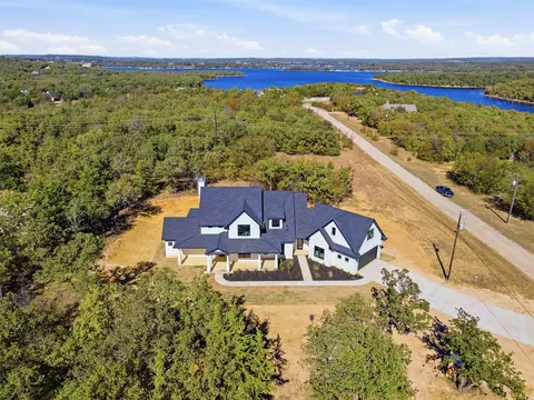 View/Area - 1552 Lakeridge Blvd, Sunset, TX 76270 photo 2 of 3