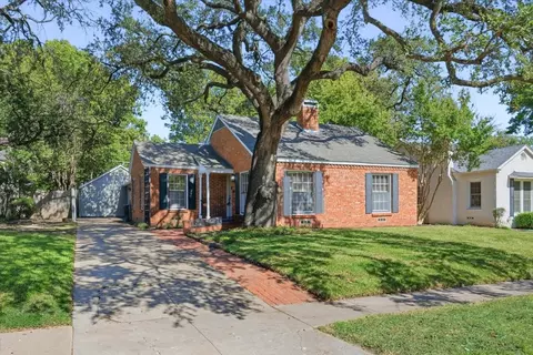 4232 Pershing Ave, Fort Worth, TX 76107