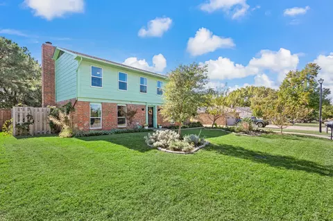 728 Heather Wood Dr, Grapevine, TX 76051