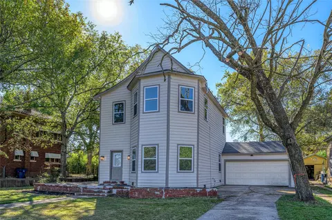 1208 W Sears St, Denison, TX 75020
