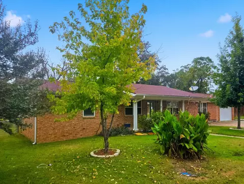 607 S Wieser St, Hamilton, TX 76531