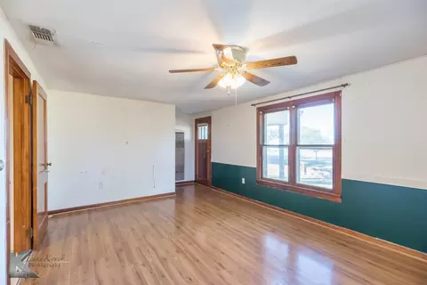 Living - 405 S Hinton St, Benjamin, TX 79505 photo 1 of 7