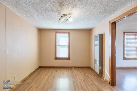 Living - 405 S Hinton St, Benjamin, TX 79505 photo 6 of 7