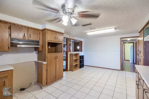 Kitchen - 405 S Hinton St, Benjamin, TX 79505 photo 2 of 2