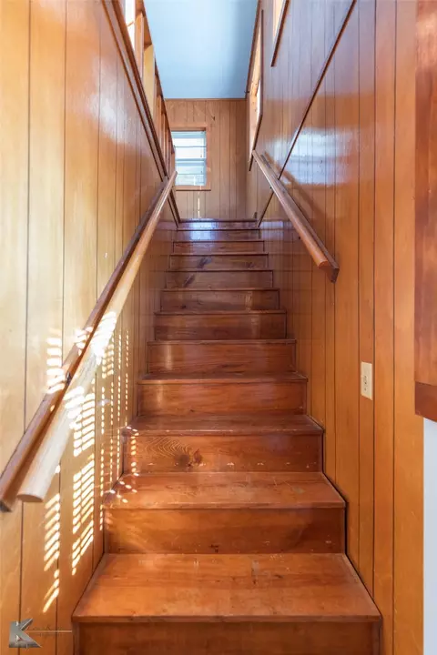 Entry Way - 405 S Hinton St, Benjamin, TX 79505 photo 1 of 1