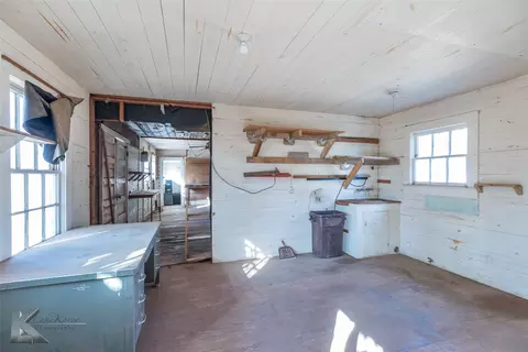 Other - 405 S Hinton St, Benjamin, TX 79505 photo 10 of 13